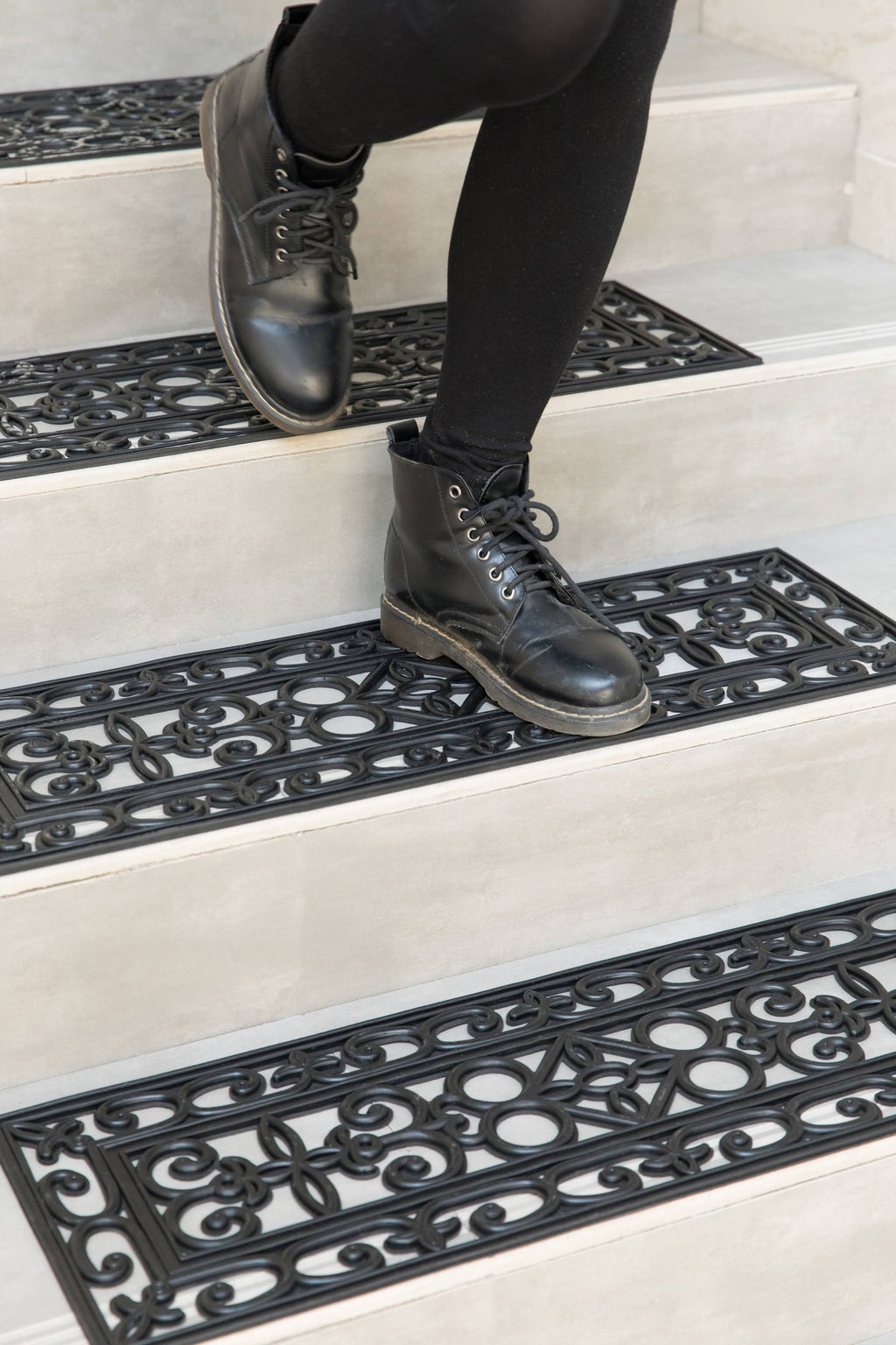 Set of 4 Anti-Slip Rubber Stair Tread Mat W475067