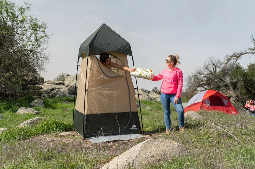 Green Lighted Shower Tent G995
