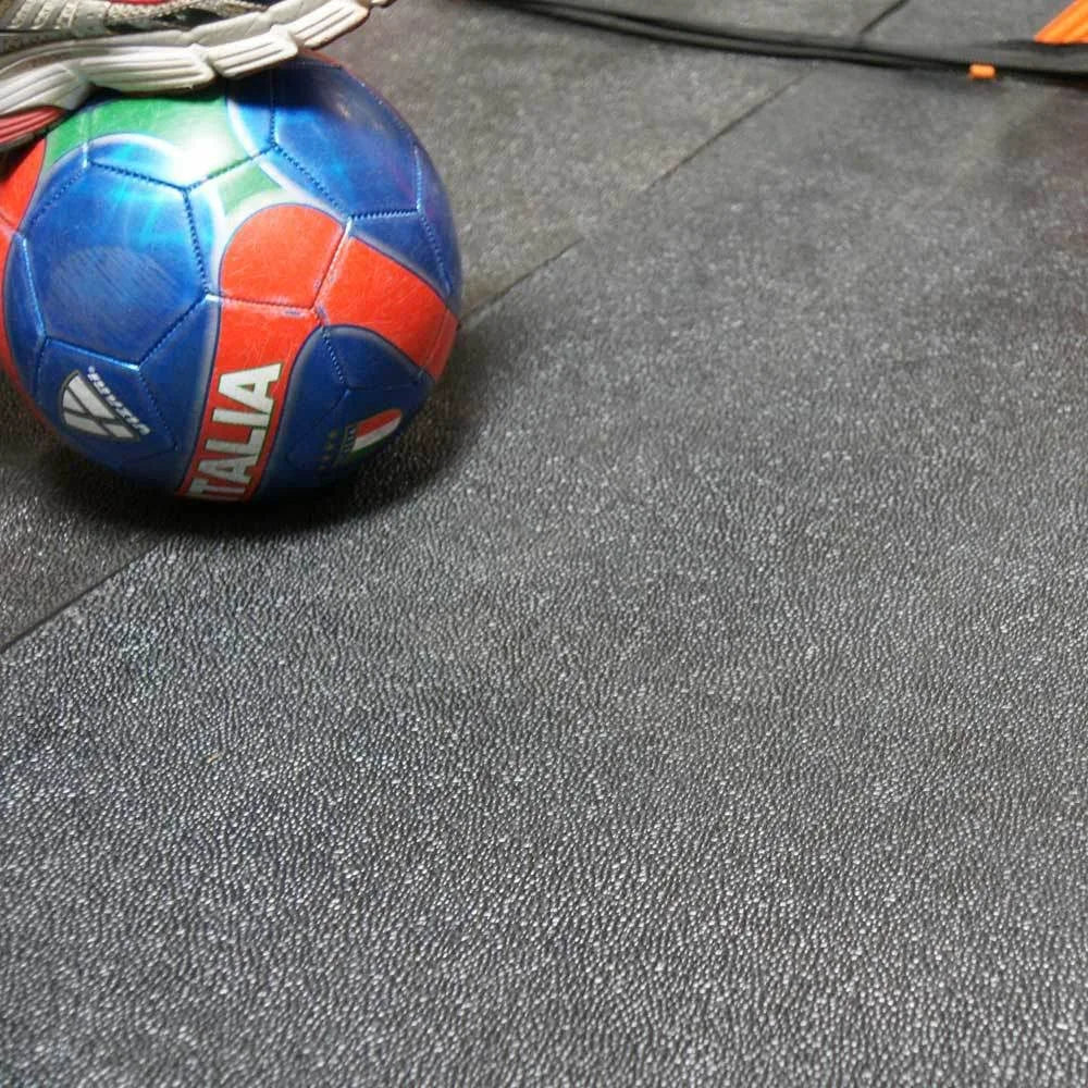 Black 1/8 in Rubber Runner Mat Z228979
