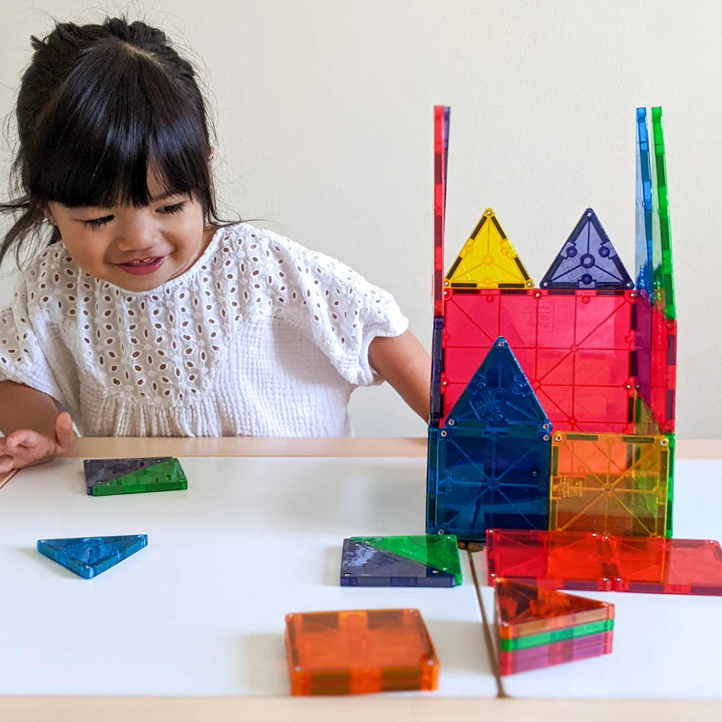 32-Piece Magnetic Construction Set G635