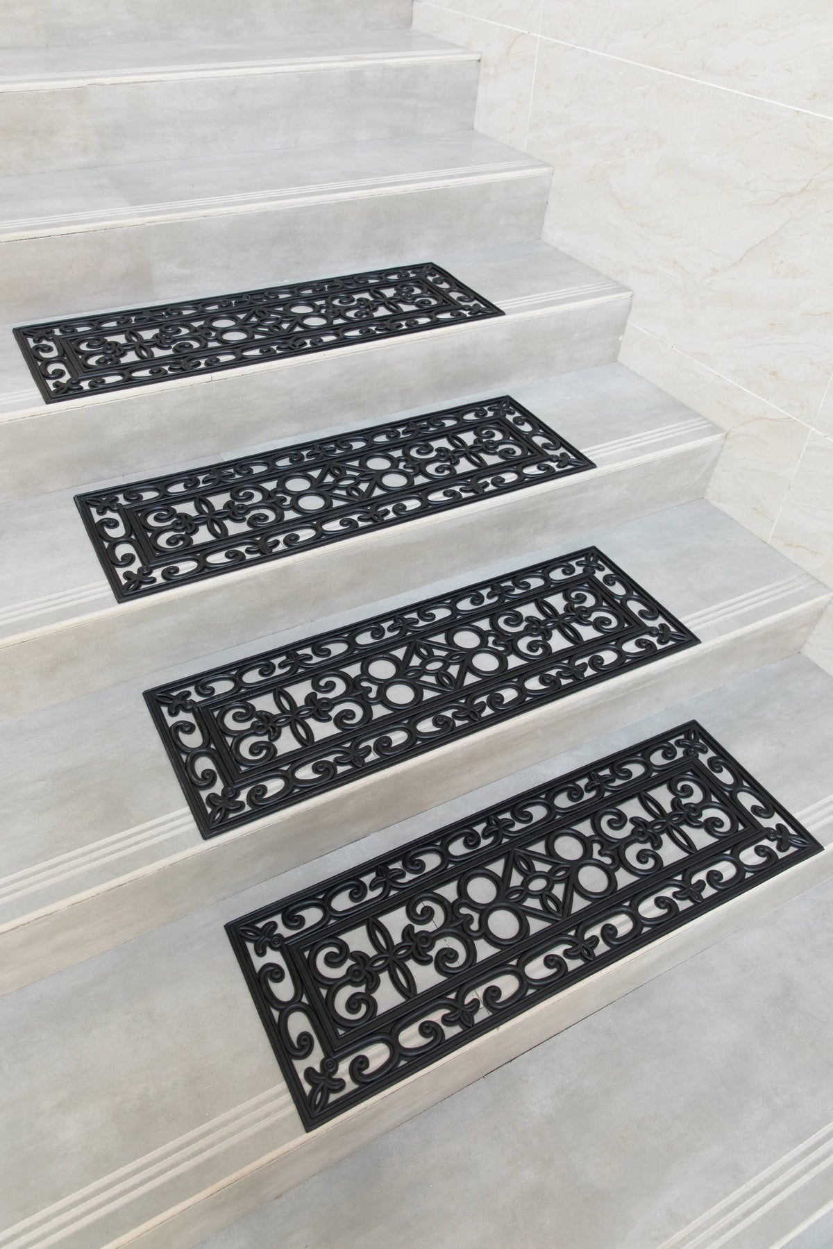 Set of 4 Anti-Slip Rubber Stair Tread Mat W475067
