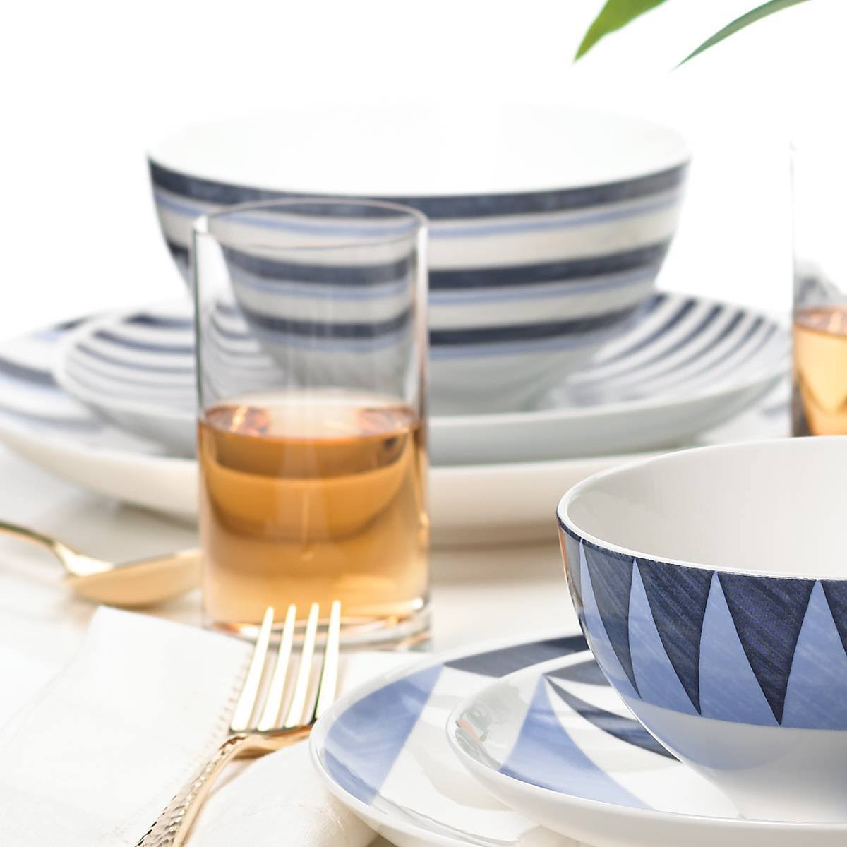 Blue 4 Piece Place Setting R824