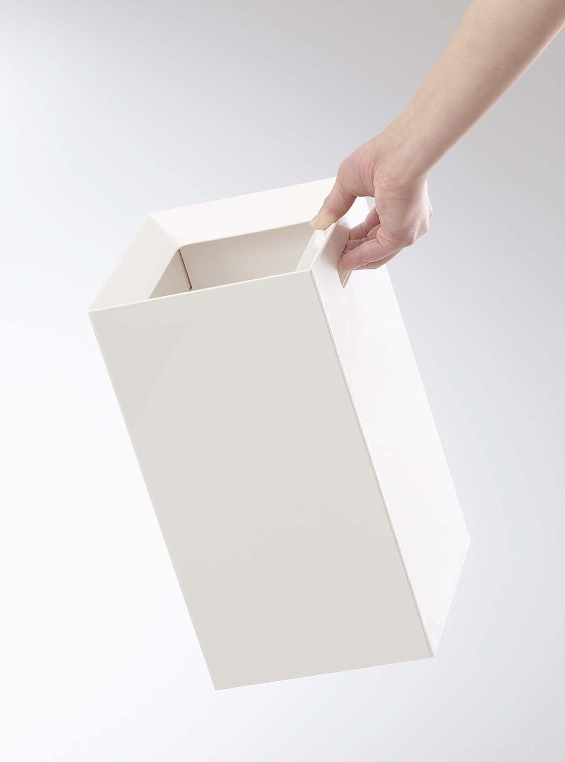 White Plastic Trash Can M4439