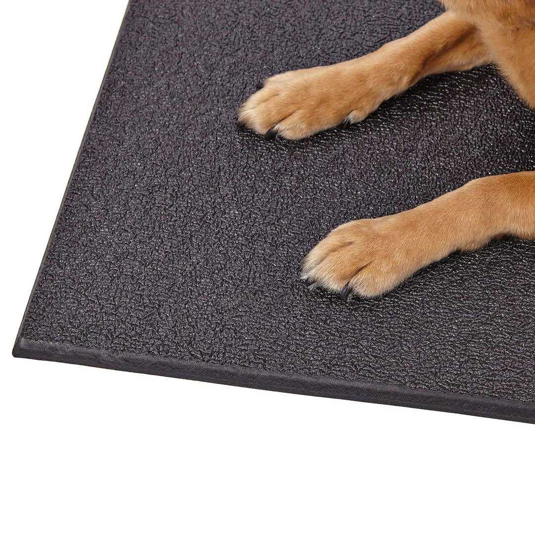 Cushioned Dog Crate Mat E426