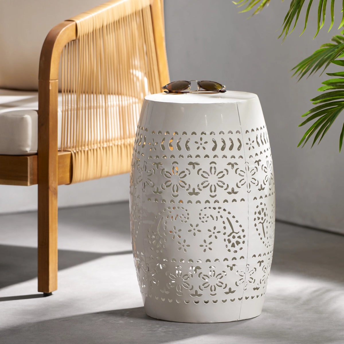 White 12 Lace Cut Iron Side Table B289
