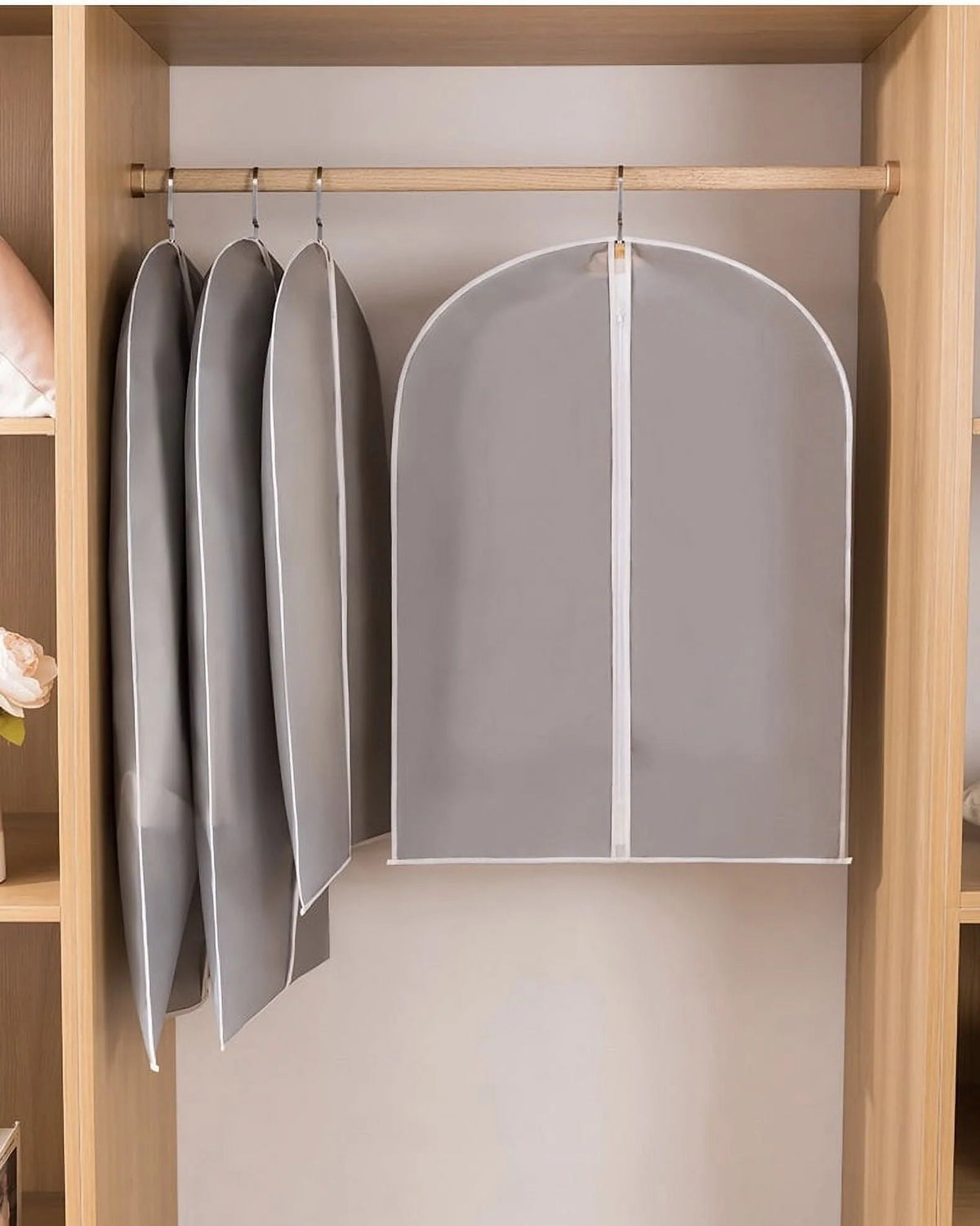 Garment Bags 5 Pack 40 X 24 Hanging Clothes Covers with Zipper V84705