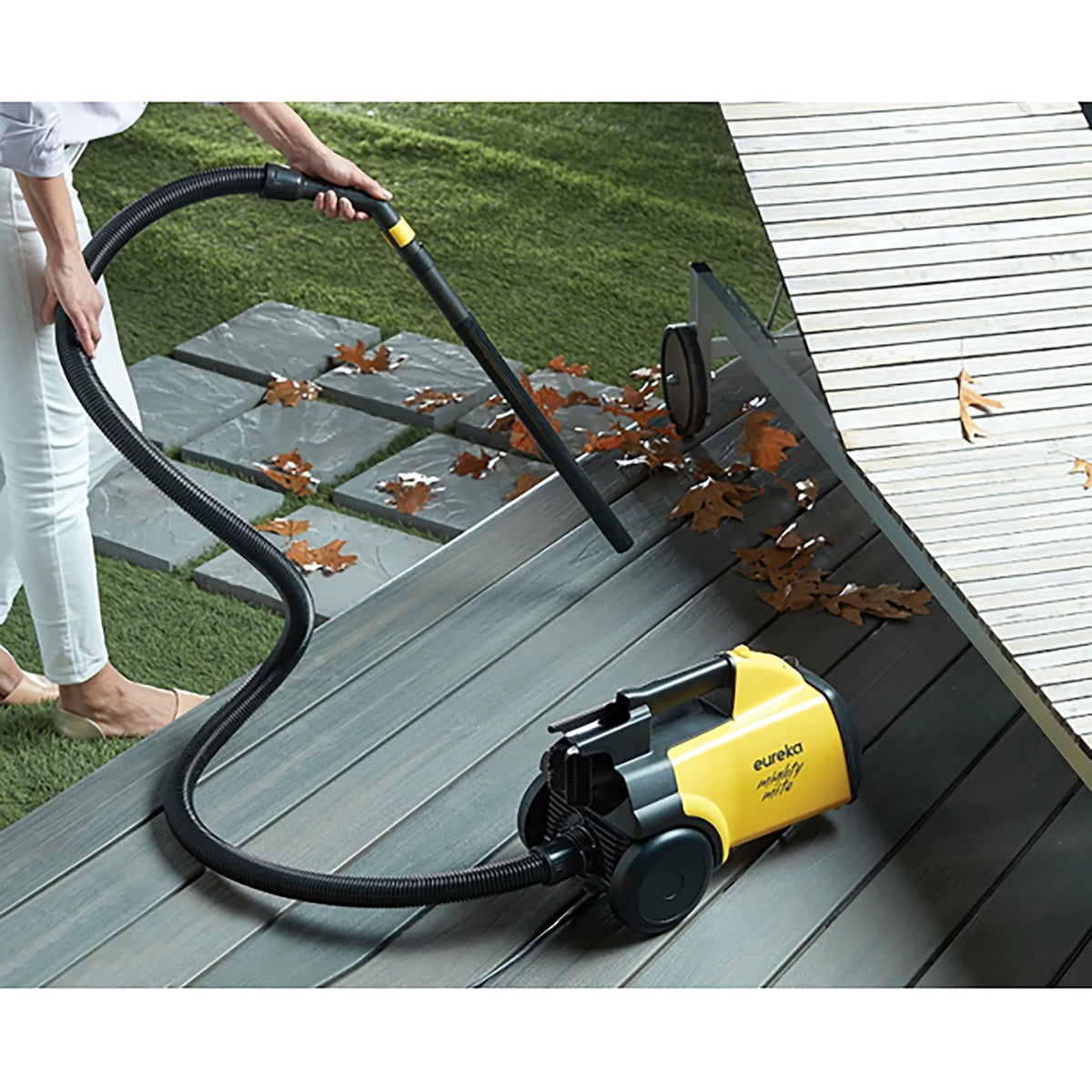 Bagged Canister Vacuum T18074